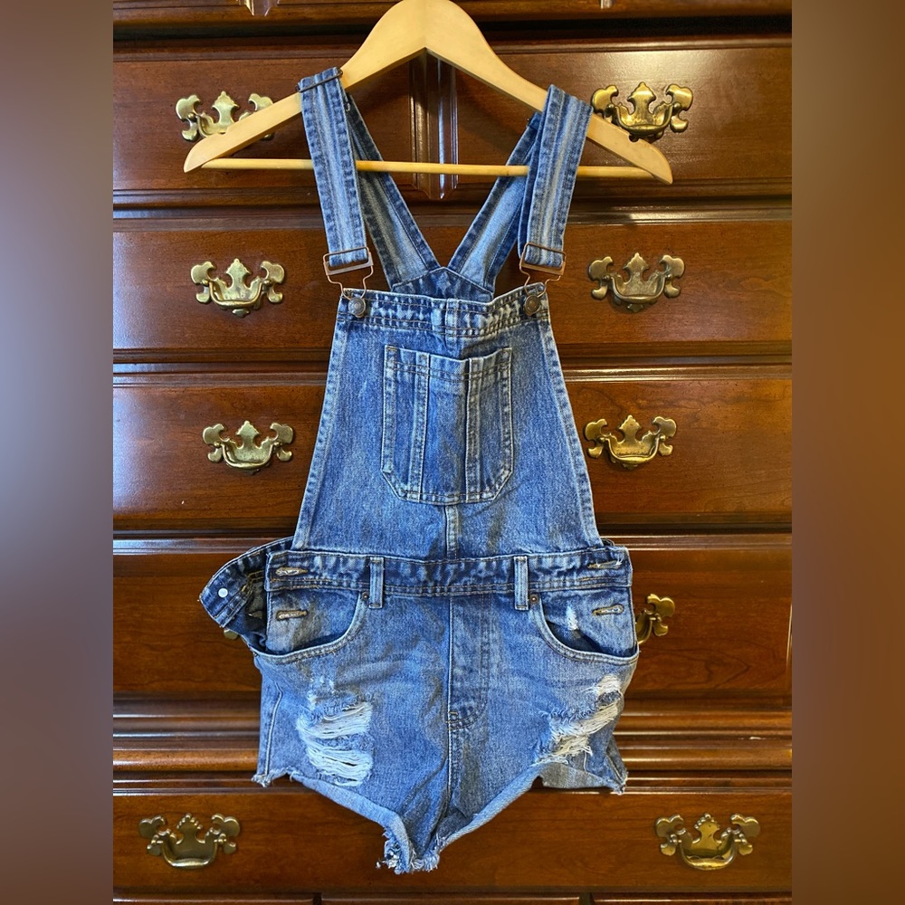 Forever 21 shortalls (overall shorts)